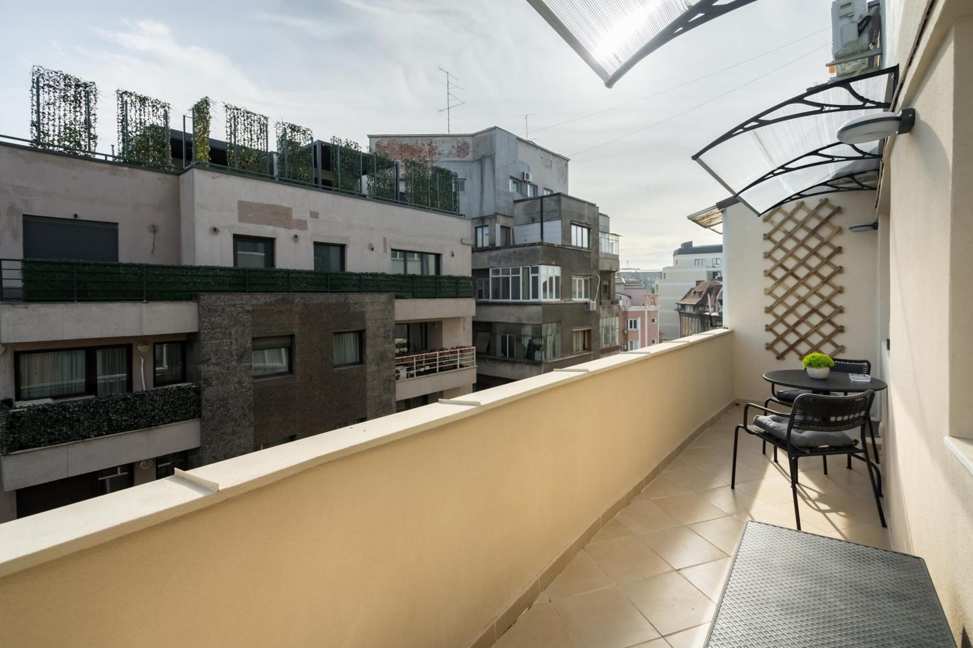 Urban Dream Studio With City Views & Comfort 布加勒斯特 外观 照片