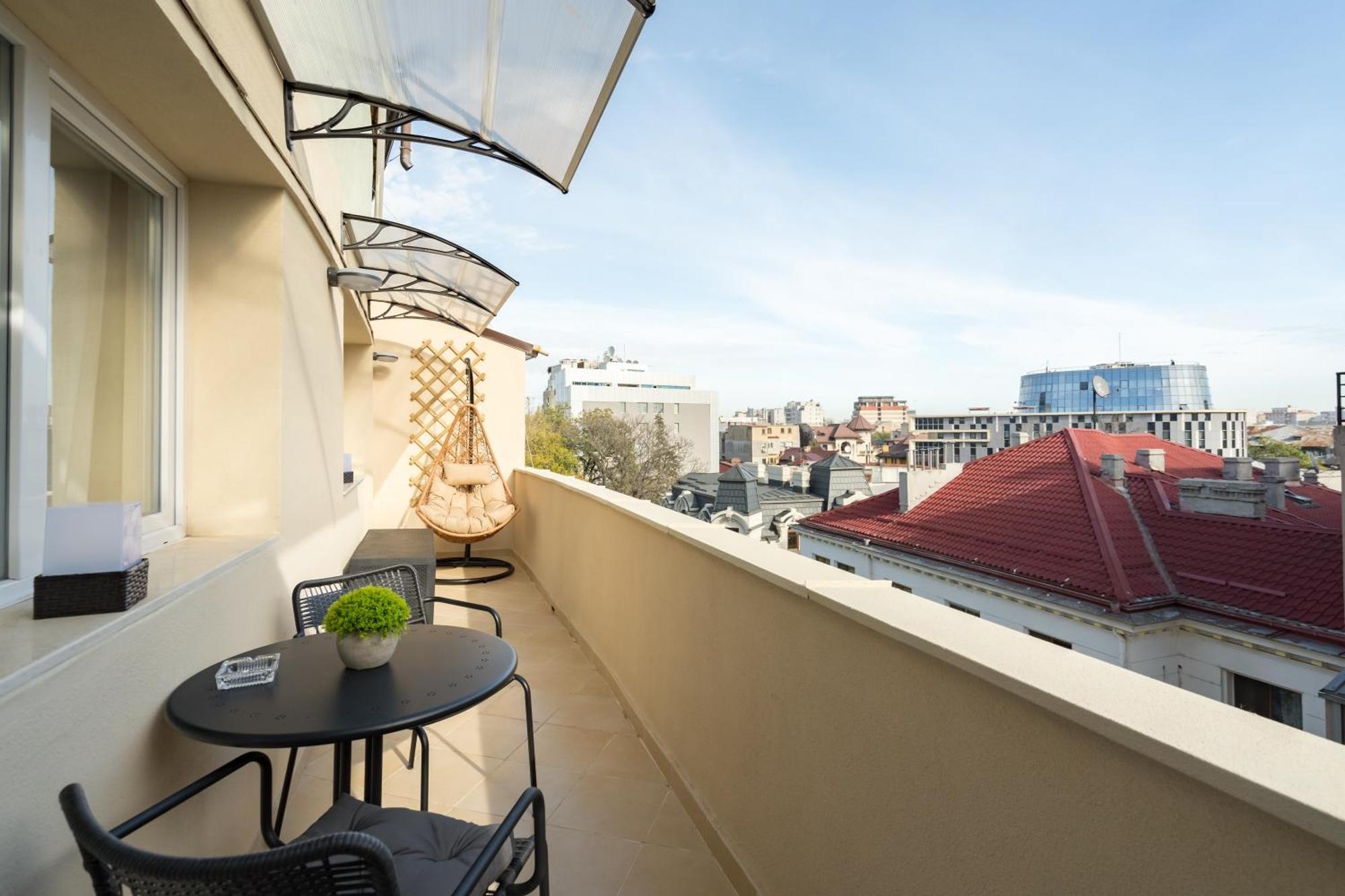 Urban Dream Studio With City Views & Comfort 布加勒斯特 外观 照片