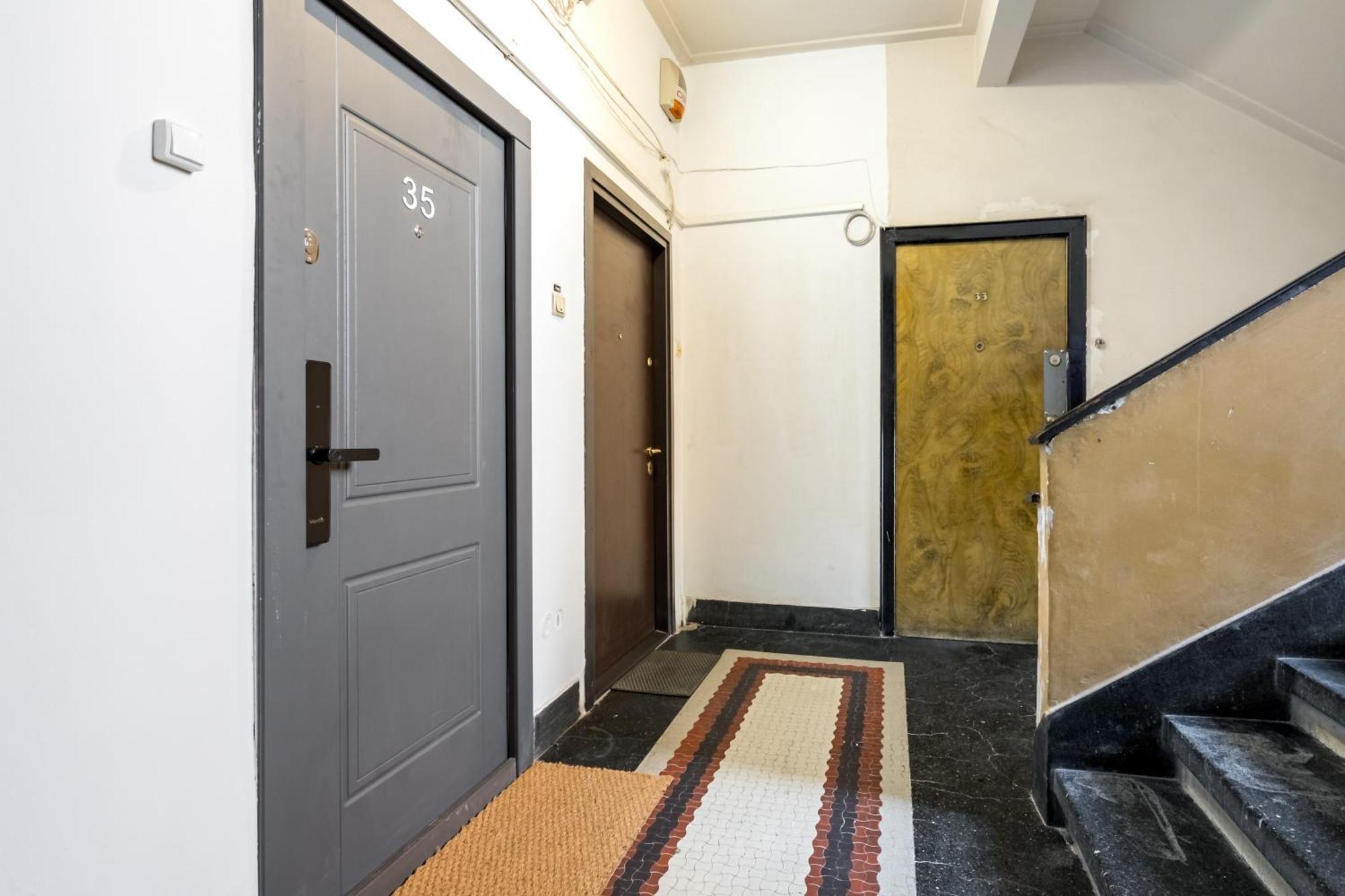 Urban Dream Studio With City Views & Comfort 布加勒斯特 外观 照片